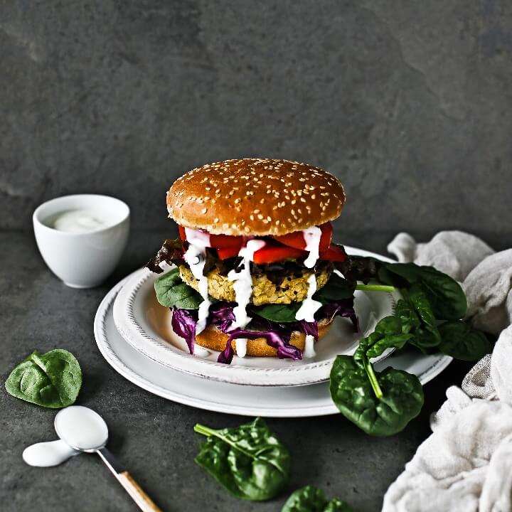 Burguer Vegetariano de Grão de Bico, Arroz Integral e Quinoa